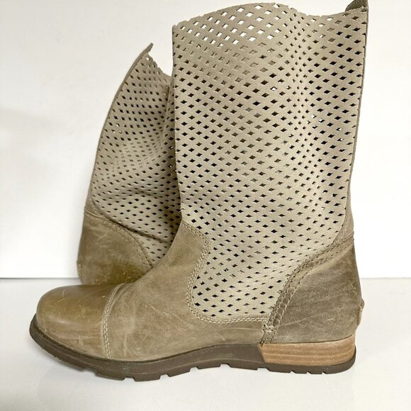 Sorel Major Pull On Perforated Boot - Picture 9 of 11